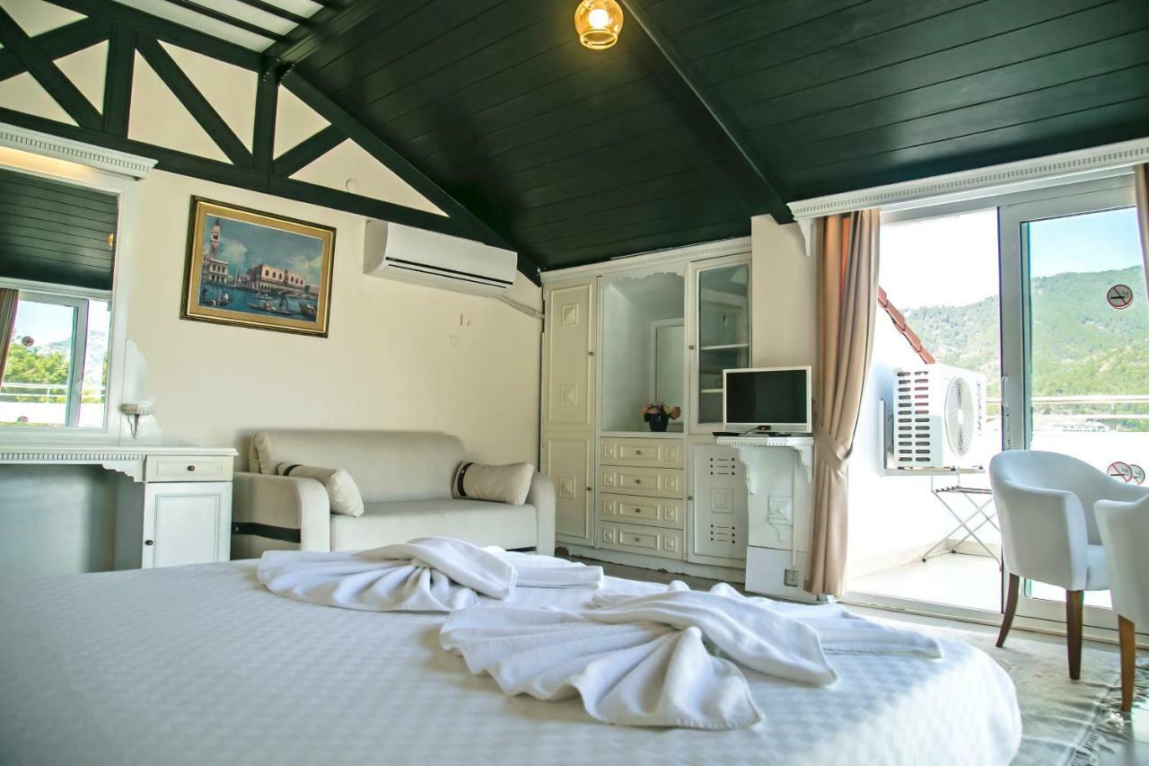 Otel Chateau De Marmaris